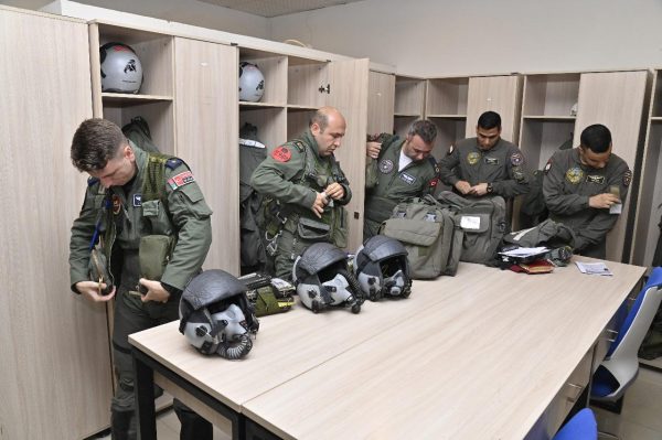 القوات الجوية المصرية تشارك في تدريب مشترك مع باكستان و18 دولة صديقة لتعزيز التعاون العسكري - 7 - سيناء الإخبارية