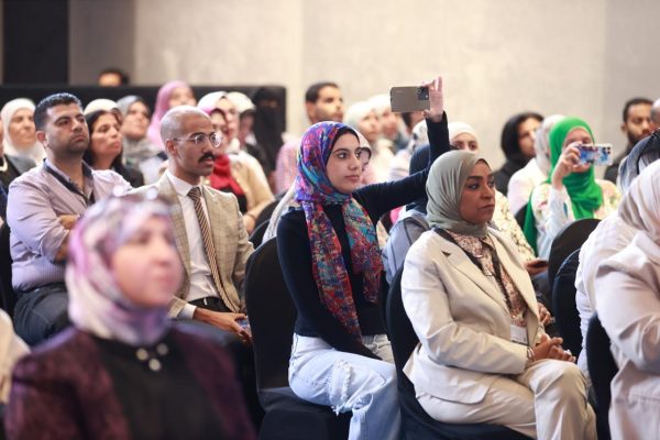 جلسة حوارية حول جهود الحكومة لتعزيز صحة المرأة ورصد المؤشرات الصحية - 1 - سيناء الإخبارية