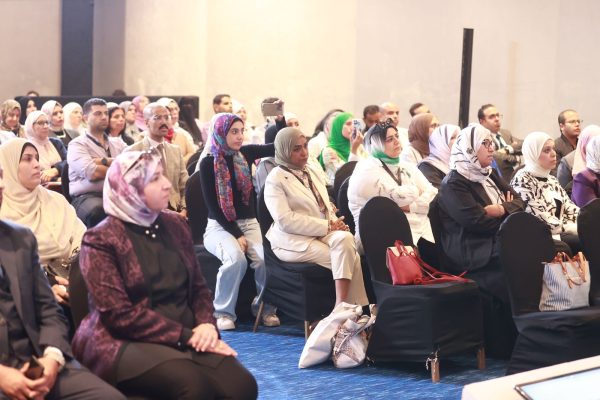 جلسة حوارية حول جهود الحكومة لتعزيز صحة المرأة ورصد المؤشرات الصحية - 3 - سيناء الإخبارية