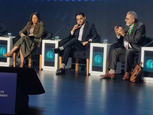 جلسة حوارية في المؤتمر العالمي للسكان والصحة حول تعزيز التنمية البشرية من خلال الابتكار والذكاء الاصطناعي - 1 - سيناء الإخبارية