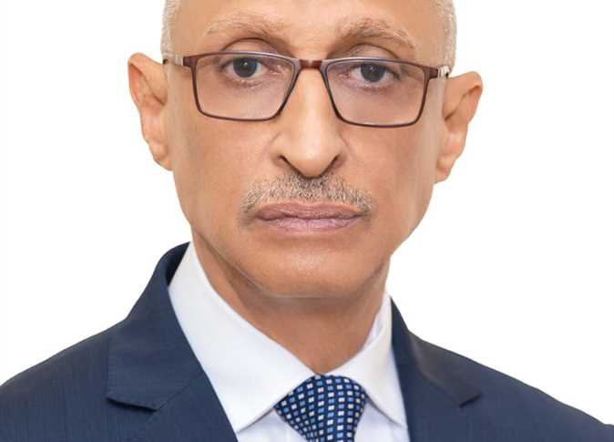 خالد مجاور يوجه باستمرار المرور على مواقف السيارات للتأكد من التزام السائقين بتعريفة الركوب الجديدة - 1 - سيناء الإخبارية