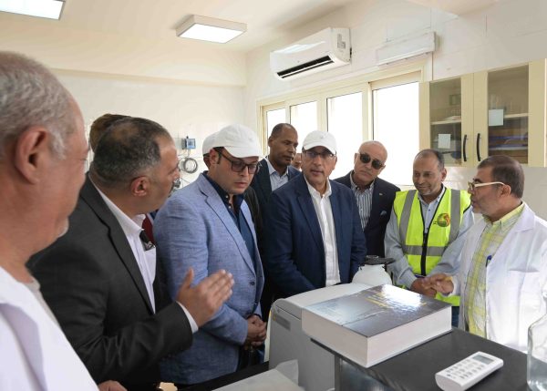 رئيس الوزراء يتفقد محطة مياه الشرب الجديدة بقرية الهنادي في الأقصر بطاقة 380 ألف متر مكعب يومياً - 5 - سيناء الإخبارية