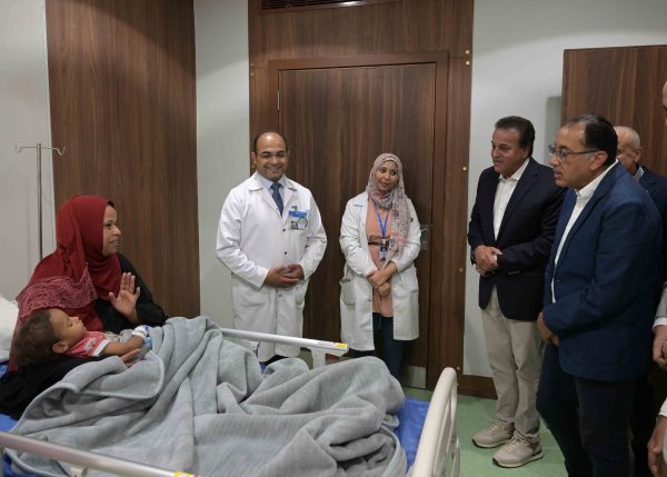 مصطفى مدبولي يتفقد تقديم مجمع الأقصر الطبي الخدمات الصحية لـ1.5 مليون مواطن في الأقصر - 3 - سيناء الإخبارية