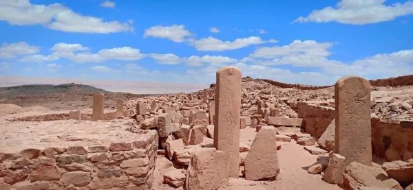 معبد سيدة الفيروز في قلب صحراء جنوب سيناء.. نفاصيل رحلة استكشاف أسرار سرابيط الخادم - 5 - سيناء الإخبارية