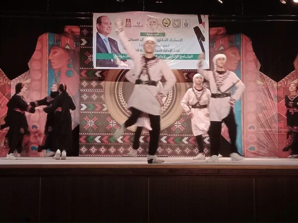 احتفال في قصر ثقافة العريش بمشاركة شباب المحافظات الحدودية ضمن برنامج "أهل مصر" - 7 - سيناء الإخبارية
