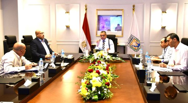 محافظ جنوب سيناء يبحث تطوير البنية التحتية السياحية مع هيئة الاستثمار الداخلي - 1 - سيناء الإخبارية