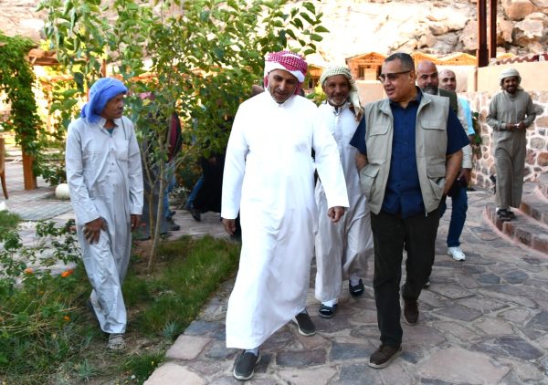 محافظ جنوب سيناء: البدو شركاء أساسيون في التنمية الشاملة وإحياء مسار رحلة موسى لجذب السياحة - 3 - سيناء الإخبارية