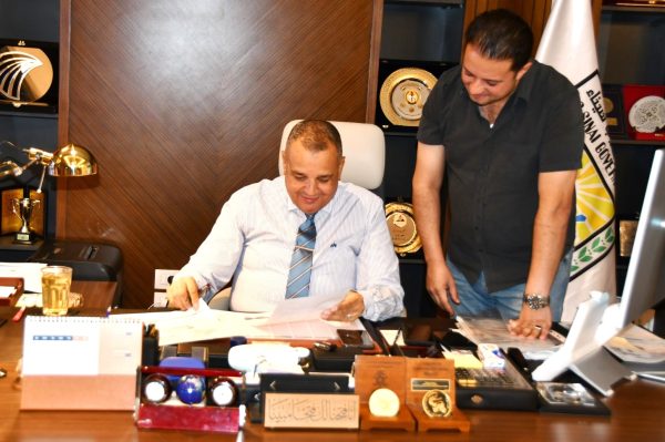 محافظ جنوب سيناء يصدق علي 30 قرار تصالح علي مخالفات البناء - 1 - سيناء الإخبارية