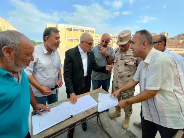 محافظ شمال سيناء يتفقد مدرسة الشهيد محمد سمير شراب الثانوية الصناعية بالعريش - 5 - سيناء الإخبارية