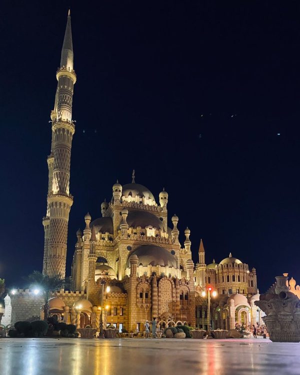 مسجد الصحابة بشرم الشيخ.. أيقونة إسلامية تروي قصة التسامح والسلام - 5 - سيناء الإخبارية