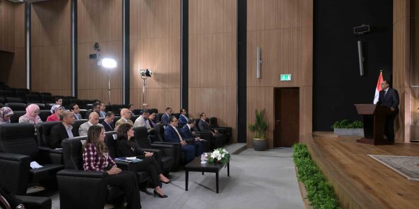 ملخص مؤتمر مصطفى مدبولي.. رئيس الوزراء يؤكد ضرورة تشديد الرقابة على الطرق ويدعو لدعم دول حوض النيل - 3 - سيناء الإخبارية