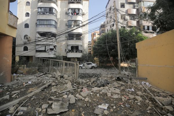 مقتل شخصين بعد إصابتهما بشظايا صاروخ في مدينة كريات شمونة شمال إسرائيل - 1 - سيناء الإخبارية