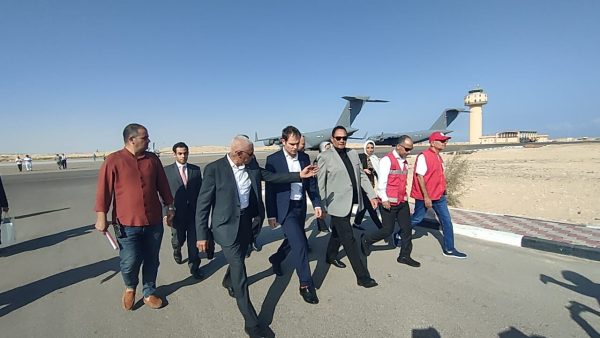 هاميش فالكونر يؤكد على أن سيوفر الدعم تمويل الإمدادات الطبية والأدوية الحيوية لمرضي غزة - 1 - سيناء الإخبارية