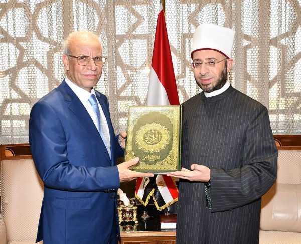 وزير الأوقاف يؤكد على العراق عموما وبغداد خصوصا في وجدان كل مسلم - 1 - سيناء الإخبارية