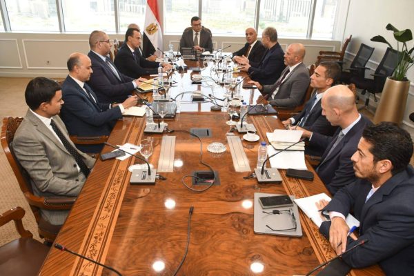 وزير الإسكان يؤكد على ضرورة الالتزام بالجداول الزمنية للتسليم الابتدائي لأبراج العاصمة الإدارية الجديدة - 3 - سيناء الإخبارية