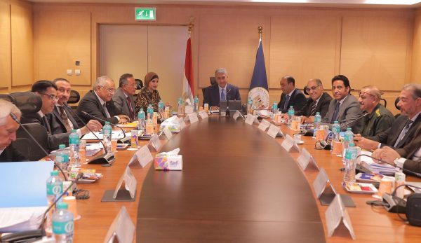 وزير السياحة والآثار يترأس اجتماع مجلس إدارة المجلس الأعلى للآثار - 1 - سيناء الإخبارية
