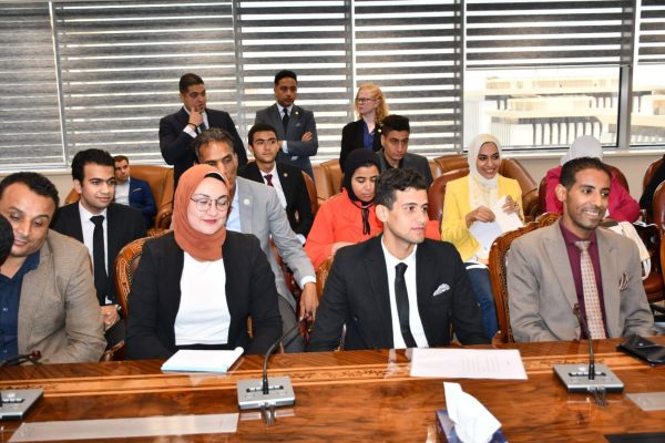 وزير الشباب والرياضة يؤكد على أهمية دور الكيانات الشبابية في بناء مجتمع حيوي وفاعل - 1 - سيناء الإخبارية