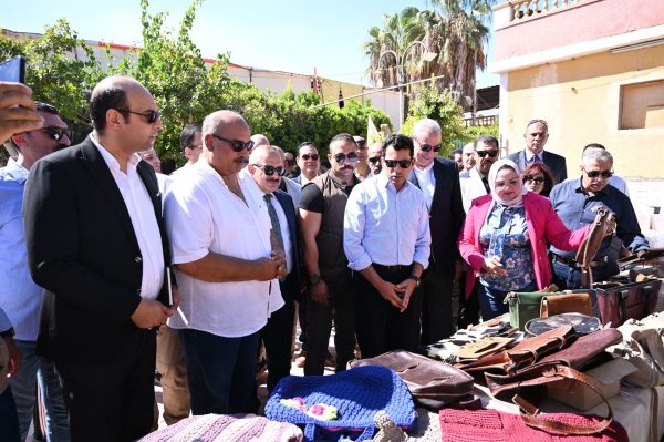 وزير الشباب ومحافظ الغربية يفتتحا حمام سباحة وتفقد المشروعات والأنشطة بمركز شباب المدينة - 1 - سيناء الإخبارية