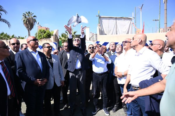 وزير الشباب ومحافظ الغربية يفتتحا حمام سباحة وتفقد المشروعات والأنشطة بمركز شباب المدينة - 3 - سيناء الإخبارية