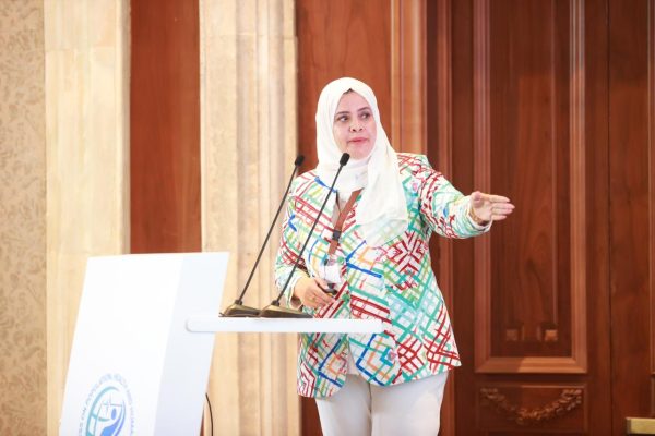 وزير الصحة يؤكد على أهمية التوعية بإتباع أنماط غذائية سليمة للوقاية من أمراض سوء التغذية - 1 - سيناء الإخبارية