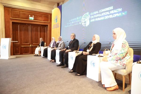 وزير الصحة يؤكد على أهمية التوعية بإتباع أنماط غذائية سليمة للوقاية من أمراض سوء التغذية - 3 - سيناء الإخبارية