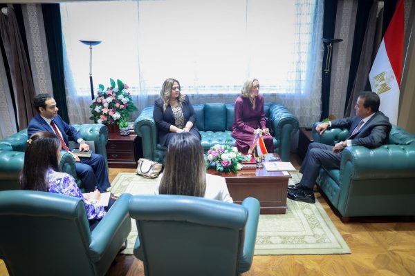 وزير الصحة والسكان يستقبل سفيرة دولة سلوفاكيا لبحث سبل التعاون - 5 - سيناء الإخبارية