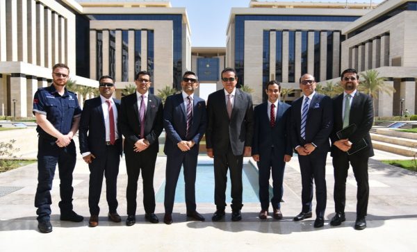 وزير الصحة يستقبل وفدًا من دولة الإمارات لبحث فرص الاستثمار في قطاع الرعاية الصحية - 7 - سيناء الإخبارية