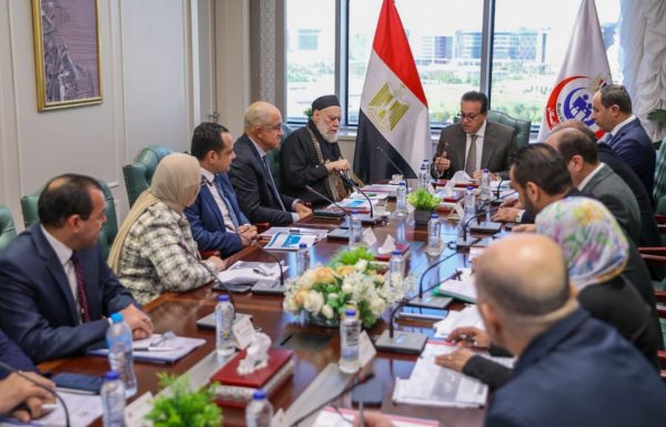 وزير الصحة يشدد على الالتزام بالتسعيرة الموحدة داخل مستشفيات المؤسسة العلاجية - 3 - سيناء الإخبارية
