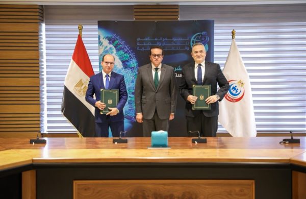 وزير الصحة يشهد توقيع بروتوكول تعاون بين الهيئة العامة للمستشفيات والمعاهد التعليمية ومديرية الشئون الصحية بالقاهرة - 1 - سيناء الإخبارية