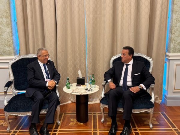 وزير الصحة يلتقي نظيره التونسي ويبحث تعزيز التعاون في المجال الصحي - 1 - سيناء الإخبارية