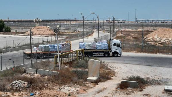 "المساعدات الإنسانية إلى غزة.. بين مطرقة منع الاحتلال وسندان عصابات السرقة - 1 - سيناء الإخبارية