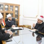 وزير الأوقاف يشدد على الانضباط الإداري والارتقاء بمستوى الأئمة في اجتماع مع وكيل الوادي الجديد - 1 - سيناء الإخبارية