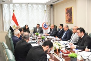 وزير الصحة يترأس اجتماع مجلس إدارة صندوق التعويض عن مخاطر المهن الطبية - 7 - سيناء الإخبارية