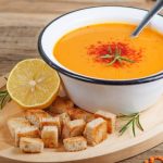 كيفية عمل شوربة العدس الأصفر.. وجبة شتوية دافئة ولذيذة - 20 - سيناء الإخبارية كيفية عمل شوربة العدس الأصفر.. وجبة شتوية دافئة ولذيذة - 19 - سيناء الإخبارية
