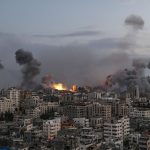 استشهاد فلسطينيون وإصابة آخرون بقصف لطيران الاحتلال الإسرائيلي ومدفعيته على بلدة جباليا بغزة - 1 - سيناء الإخبارية