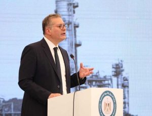 المهندس كريم بدوي يصدر قرارا بتكليف 16 من خريجي برنامج القيادات الشابة والمتوسطة - 3 - سيناء الإخبارية