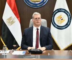 المهندس كريم بدوي يصدر قرارا بتكليف 16 من خريجي برنامج القيادات الشابة والمتوسطة - 1 - سيناء الإخبارية