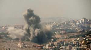 تصاعد أعمدة الدخان في مدينة " يفني " القريبة من أسدود بجنوب تل أبيب - 1 - سيناء الإخبارية