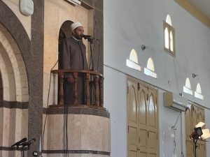 وزير الأوقاف يحيي ذكرى شهداء مسجد الروضة ويؤدي صلاة الجمعة مع أهالي شمال سيناء - 5 - سيناء الإخبارية