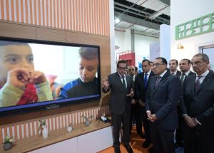 رئيس الوزراء يتفقد جناح مبادرة "بداية جديدة لبناء الإنسان المصري" في معرض Cairo ICT 2024 - 1 - سيناء الإخبارية