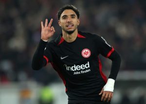 عمر مرموش يقترب من الدوري الإنجليزي.. آينتراخت فرانكفورت يوافق على عرض مانشستر - 1 - سيناء الإخبارية