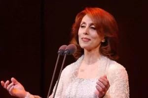 في عيد ميلادها الـ 90.. الفنانة فيروز قدمت المئات من الأغاني التي أحدثت ثورة وتجدد في الموسيقى العربية - 1 - سيناء الإخبارية