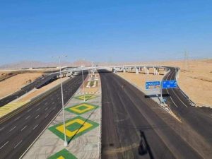 قطاع الطرق بجنوب سيناء يشهد طفرة هائلة في رصف وتوسعة وتطوير الطرق والمحاور - 5 - سيناء الإخبارية
