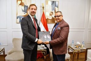 محافظ جنوب سيناء يستقبل القنصل الإيطالي لتعزيز التعاون في السياحة والتعليم - 1 - سيناء الإخبارية