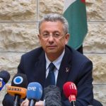 مصطفى البرغوثي يحذر من مخطط إسرائيلي لضم الضفة والبقاء في غزة ويؤكد: الوحدة الفلسطينية هي الحل - 3 - سيناء الإخبارية