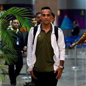 رئيس النصر الليبي يهدي الجماهير تذاكر مباراة الزمالك في اعتزال خالد حسين - 1 - سيناء الإخبارية