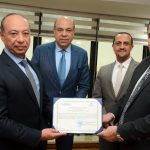 وزير الطيران يشهد مراسم منح شهادات الترخيص لكل من مطاري العلمين وسوهاج كمطارات دولية - 1 - سيناء الإخبارية