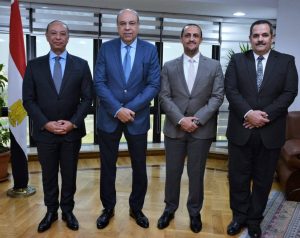 وزير الطيران يشهد مراسم منح شهادات الترخيص لكل من مطاري العلمين وسوهاج كمطارات دولية - 1 - سيناء الإخبارية