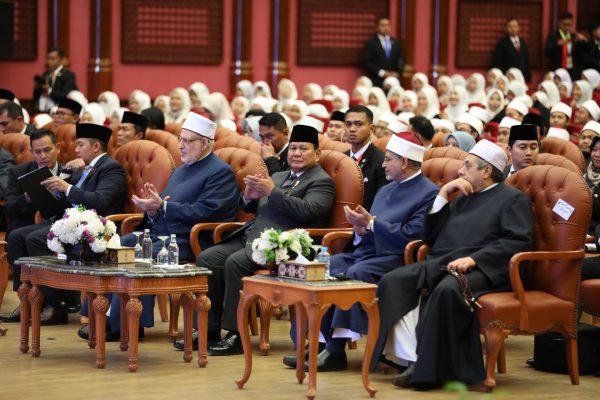 الرئيس الإندونيسي يشيد بدور الأزهر في تخريج قادة بلاده ويؤكد أهمية العلاقات مع مصر - 3 - سيناء الإخبارية