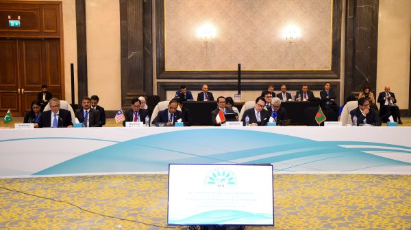 وزير الخارجية يتسلم رئاسة مجموعة D8 من بنجلاديش ويدعو لعقد جلسة خاصة حول غزة ولبنان - 9 - سيناء الإخبارية